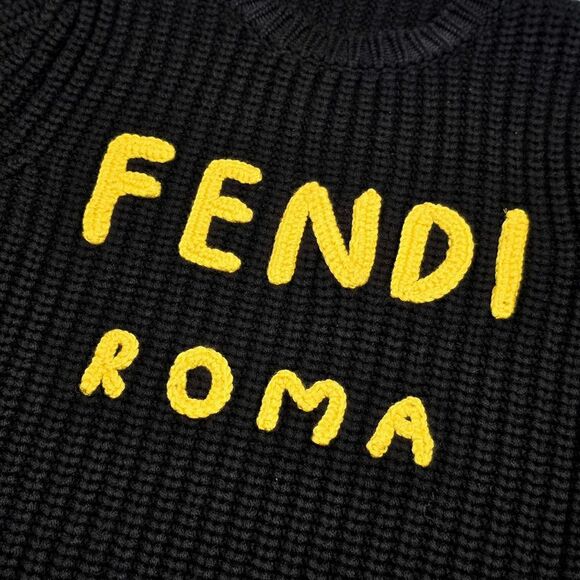 Roma Lettering Knit - Picture 3 of 6
